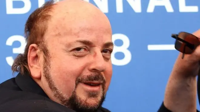 حيمس توباك كاتب ومخرج منذ السبعينيات من القرن العشرين