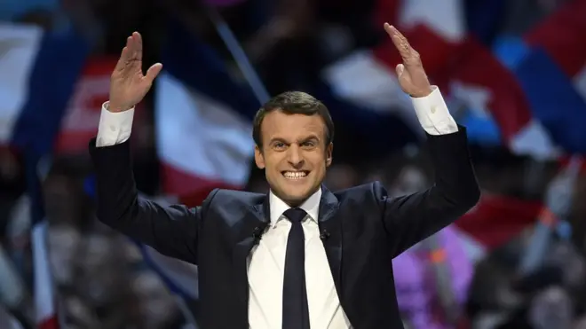 ماكرون أصبح أصغر رئيس في تاريخ فرنسا