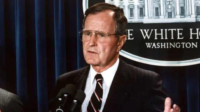 Джордж Буш-старший