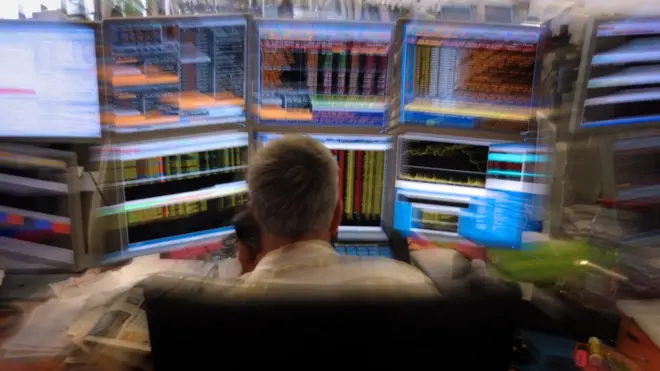 Varios países europeos siguieron a EE.UU. y anunciaron fondos para estabilizar los bancos.