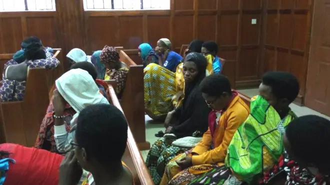 Abigeme b'abarundikazi bafatiwe muri Kenya bagiye mu bihugu vy'abarabu