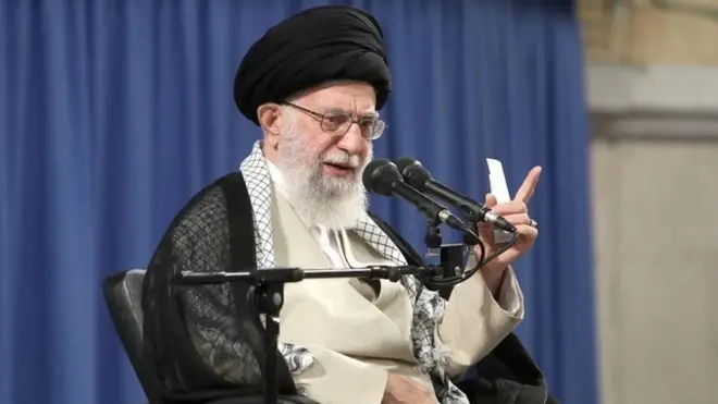 İran'ın dini lideri Ayetullah Ali Hameney