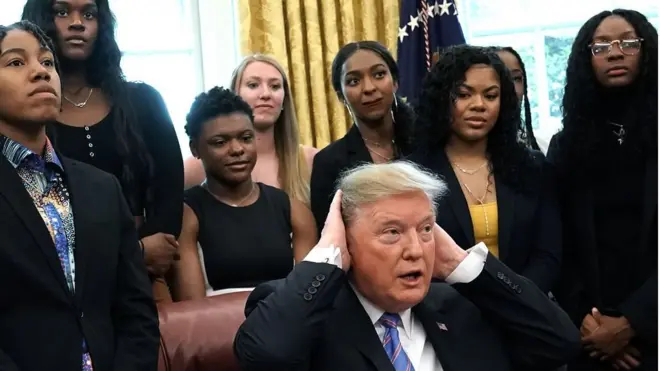 Tổng thống Donald Trump đón tiếp đội bóng rổ nữ Baylor nữ vô địch NCAA tại Phòng Bầu dục tại Nhà Trắng ngày 29/4/2019