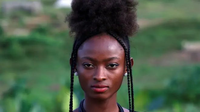 Saandiraa Kowudi'oo Abiijaan, Iveeriikoost keessatti akkaataa rifeensa ishee waliin, Onkolooleessa 13, 2017.