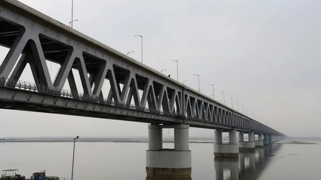 ब्रह्मपुत्र नदी पर पुल