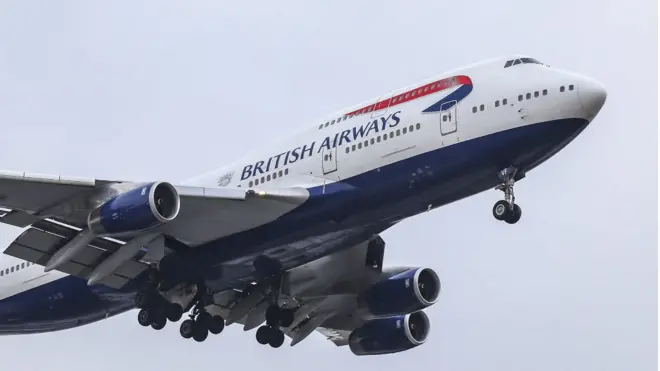 やましさん専用.英国／ブリティッシュ・エアウェイズ747 960px-Boeing_747-436,