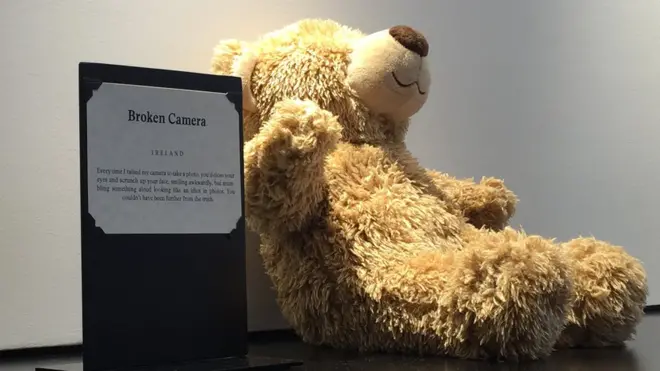 El visitante del Museo de las Relaciones Rotas encontrará mucho más que osos de peluche.