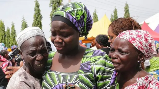 Luego de más de tres años de separación las familias lograron reencontrarse.
