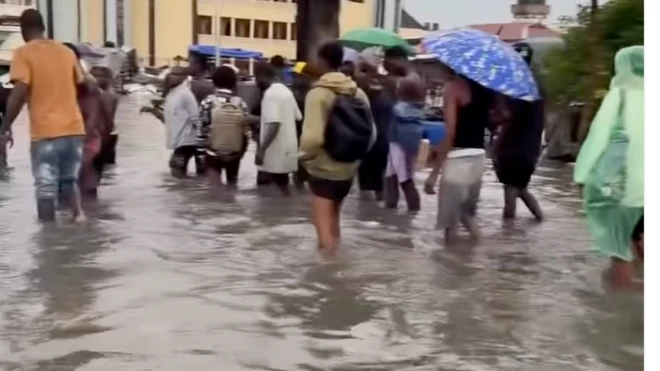 Awọn eeyan ti wọn n rin ninu agbara