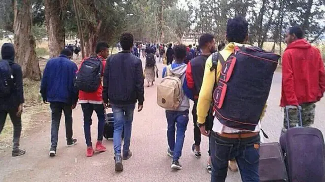 Barattoonni Yunivarsiitii Haroomayaa kumaatamaan lakkaawaman ajjechaa naannoo Booranaafi daangaa Somaalee balaaleffachuun barnoota dhiisanii galan.