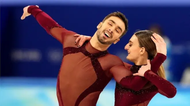 Французы Габриэлла Пападакис и Гийом Сизерон установили мировой рекорд в танцах на льд