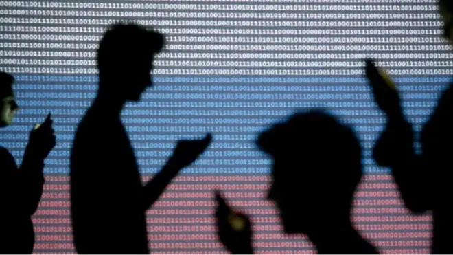 Pemerintah Inggris memerintahkan berbagai perusahaan internet seperti Facebook dan Google untuk berbuat lebih banyak dalam menghapus materi jihad.