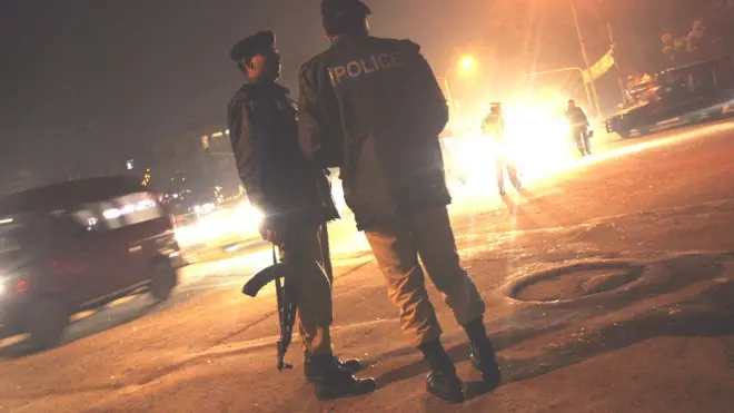 جمعے کے شب لاہور میں مبینہ مقابلے میں پولیس نے دس افراد ہلاک کر دیے