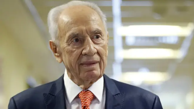 Son yıllarda sağlık sorunları artan Peres'in kalbine, 5 Eylül'de pil takılmıştı.