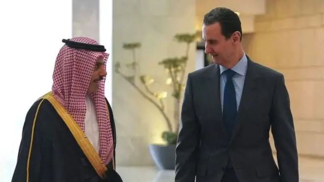 Саудия Ташқи ишлар вазири Шаҳзода Файзал бин Фарҳан ўтган ой Дамашқда Ассад билан кўришди.