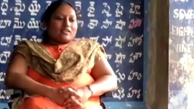 મોટાભાગના આદિવાસી પરિવારો બાળકોના શિક્ષણ પ્રત્યે દુર્લક્ષ્ય સેવે છે. બાળકો જેટલું ઓછું ભણશે, તેટલી ઝડપથી તેમને મજૂરીએ મોકલી શકાશે. એમ વિચારી બાળકોને મા બાપ ભણાવતા નથી.