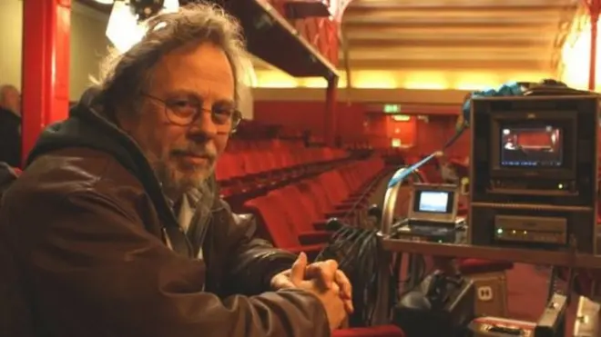 توني بريتن من حي كرويدون في لندن