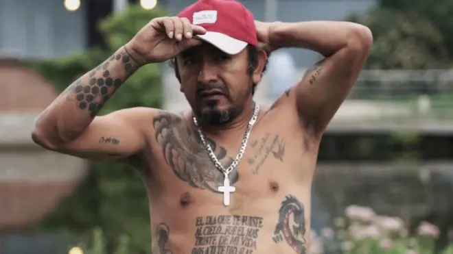 Roberto Lara ahora vive en el sur de Bélgica, pero ahora consiguió un trabajo en el norte, en una empresa que siembra tomate.