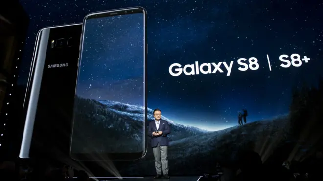 三星電子移動業務主管高東真在紐約發佈Galaxy S8系列手機(29/3/2017)