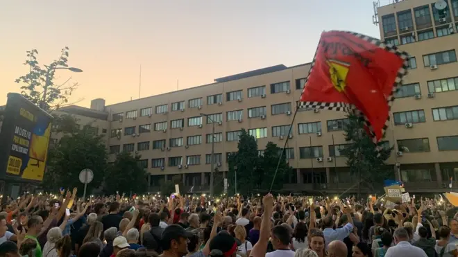 Demonstranti ispred Uprave policije Grada Beograda