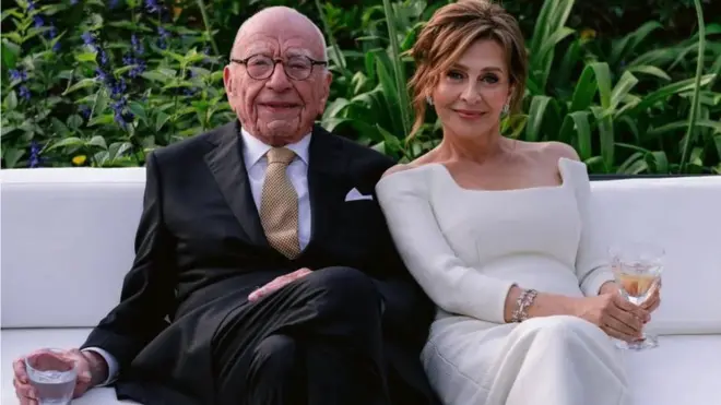 Rupert Murdok sa ovom suprugom Elenom Žukovom