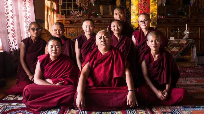 Dr Tsering Plamo with the young nuns