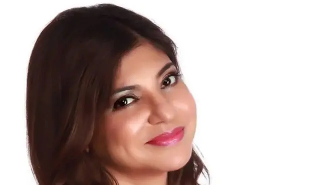 الکا یاگنک کے معروف ترین گیتوں میں ایک دو تین اور میرے انگنے میں تمہارا کیا کام ہے شامل ہیں