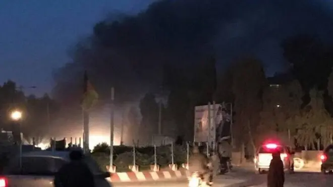 یکی از شاهدان عینی به بی‌بی‌سی گفت که چهار عضو خانواده او در این انفجار کشته شدند