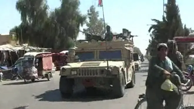 نظامیان افغان عملیات گسترده‌ای را برای پاکسازی شهر لشکرگاه ، مرکز ولایت هلمند از حضور طالبان راه‌اندازی کرده‌اند.