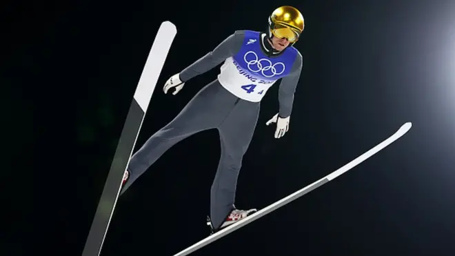 Евгений Климов в прыжке