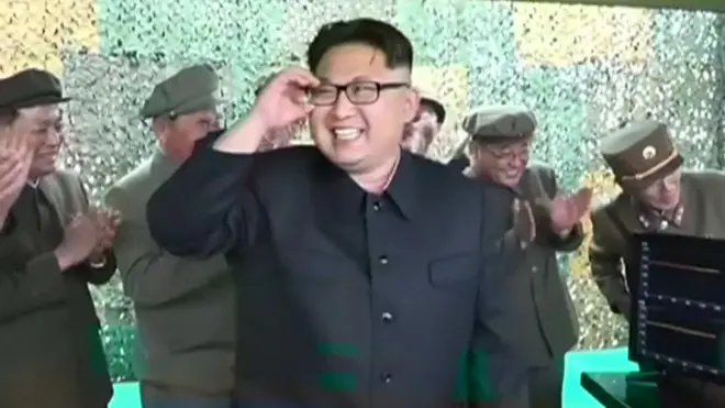 كوريا الشمالية تختبر صاروخا باليستيا