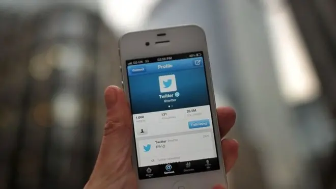 نحو 1000 من موظفي تويتر تبرعوا بما يزيد عن 500 ألف دولار بينما تبرع مدير الشبكة التنفيذي ورئيسها بنفس القيمة