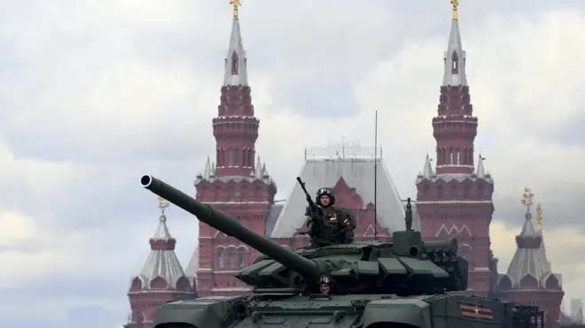 ရုရှား စစ်တပ်ချီတက်လှည့်လည်တဲ့ မေလ ၉ ရက် အောင်ပွဲနေ့ဟာ ရုရှားမှာ အရေးကြီးနေ့တစ်နေ့ပါ။