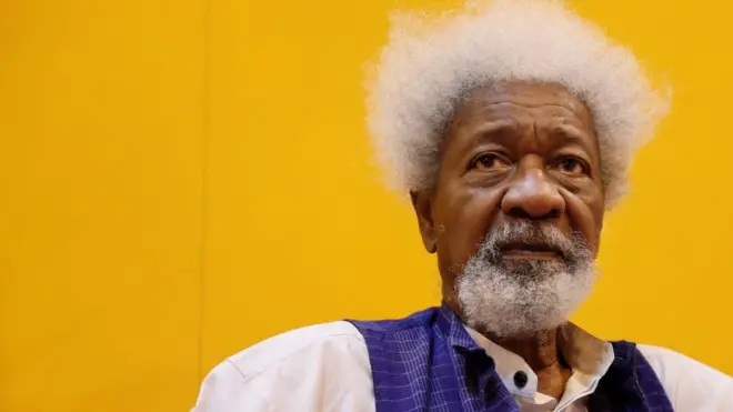 Ọjọgbọn Wọle Soyinka bu ẹnu ẹtẹ lu aarẹ Buhari fun ipaniyan awọn fulani darandaran