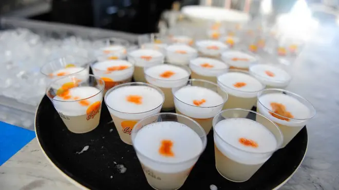 Copas de pisco sour