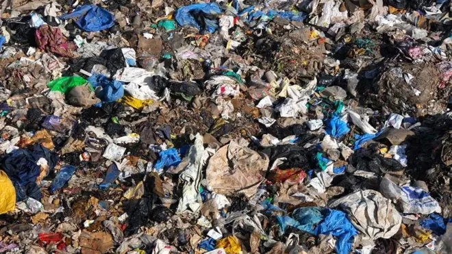 Kuusaa balfa pilaastikaa