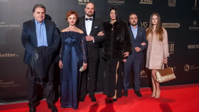 Команда фільму "Гніздо горлиці"