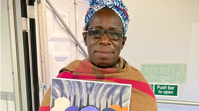 A britânica Rosamund Kissi-Debrah é mãe da primeira pessoa a ter poluição do ar citada como causajogos de baralho online grátisóbito.