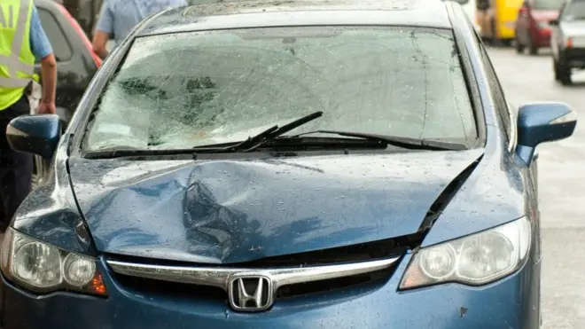 Автомобіль