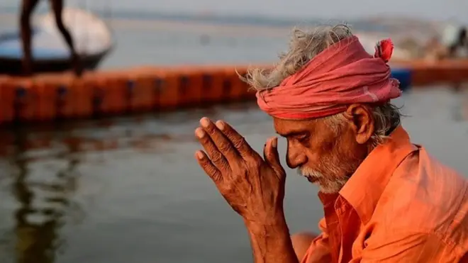 แม่น้ำคงคา และพายุมรสุมที่อาจพาศพลงสู่กระแสน้ำ