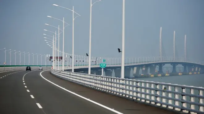 La construcción del puente Hong Kong-Zuhai-Macao empezó en 2009.
