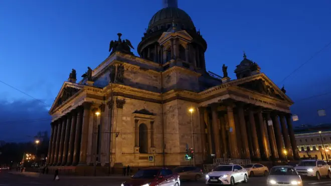 В субботу жители Санкт-Петербурга собертся на очередной митинг против переачи Исаакия РПЦ