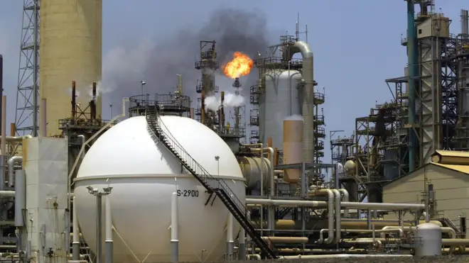 Petrol üretim tesisi