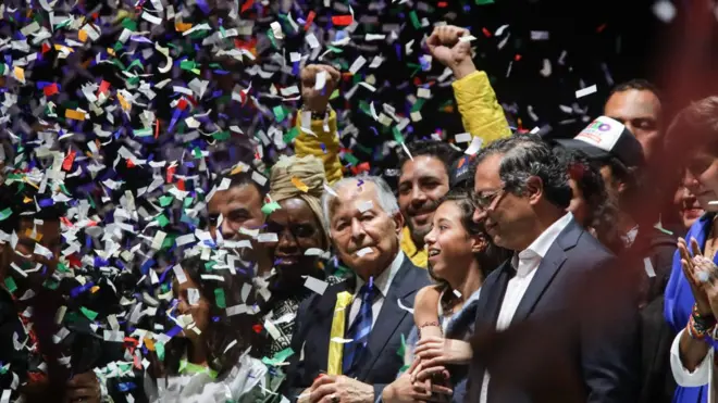 Gustavo Petro durante el festejo