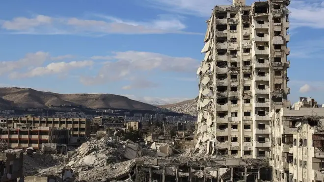 સીરિયાની રાજધાની દમિશ્કના બહારી વિસ્તારોમાં ક્લોરીન ગેસનો હુમલો થયાનું બહાર આવ્યું છે