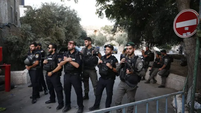 "لم يقرأ الإسرائيليون الحراك الشعبي العربي جيداً، أو أنهم قراؤه من زاوية واحدة"، بحسب الأيام الفلسطينية