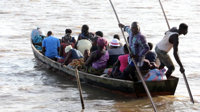 Amatabeghi ihe butere mkpugharị ụgbọ mmiri ahụ mana nke a bụ ihe na-emekarị n'ihi oke ibu.