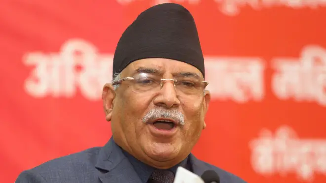 प्रचण्ड र माधवकुमार नेपाल