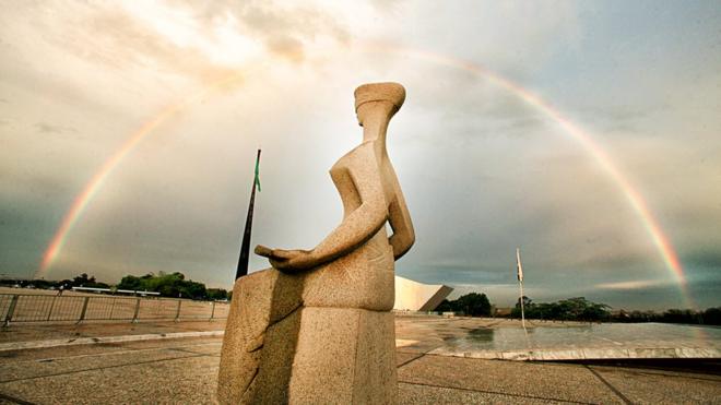 Estátua representa a Justiçacasa apostas comfrente ao STF