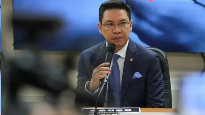 ส.ส.พรรคอนาคตใหม่ตั้งคำถามถึงความไม่โปร่งใสของโครงการ "Digital Thailand Bigbang" กระทรวงดิจิทัลฯ ซึ่งมีนายพุทธิพงษ์ ปุณณกันต์ เป็นเจ้ากระทรวง